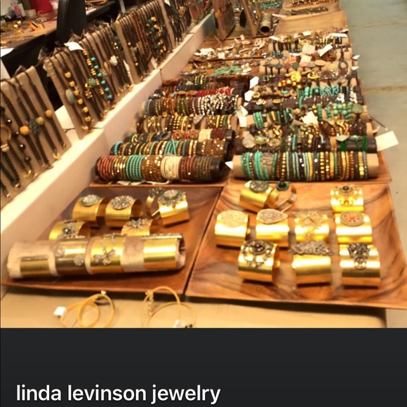 LINDA LEVINSON Bracelet - Picture 9 of 9